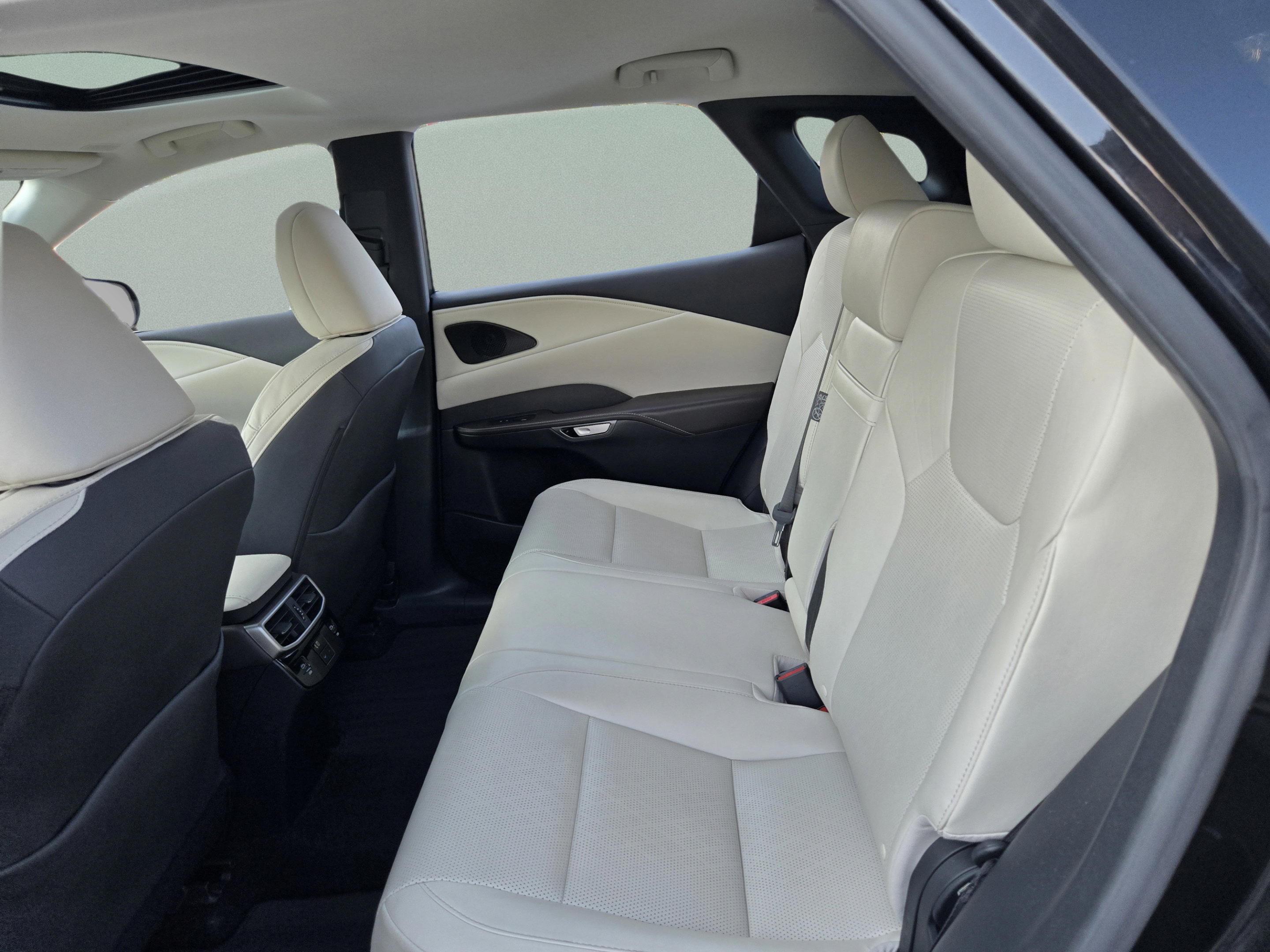 Certified 2023 Lexus RX 350 Premium Plus w/ Cold Area Package FWD image 18