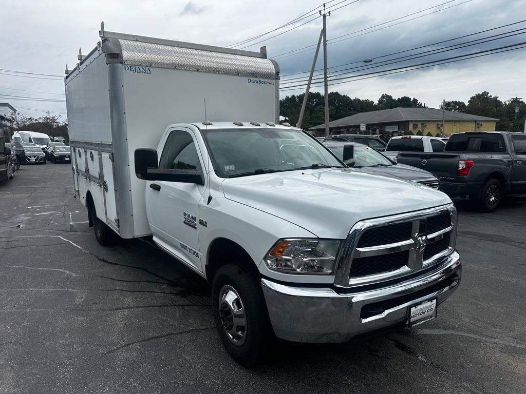 Used 2017 RAM 3500 2WD Regular Cab DRW image 4