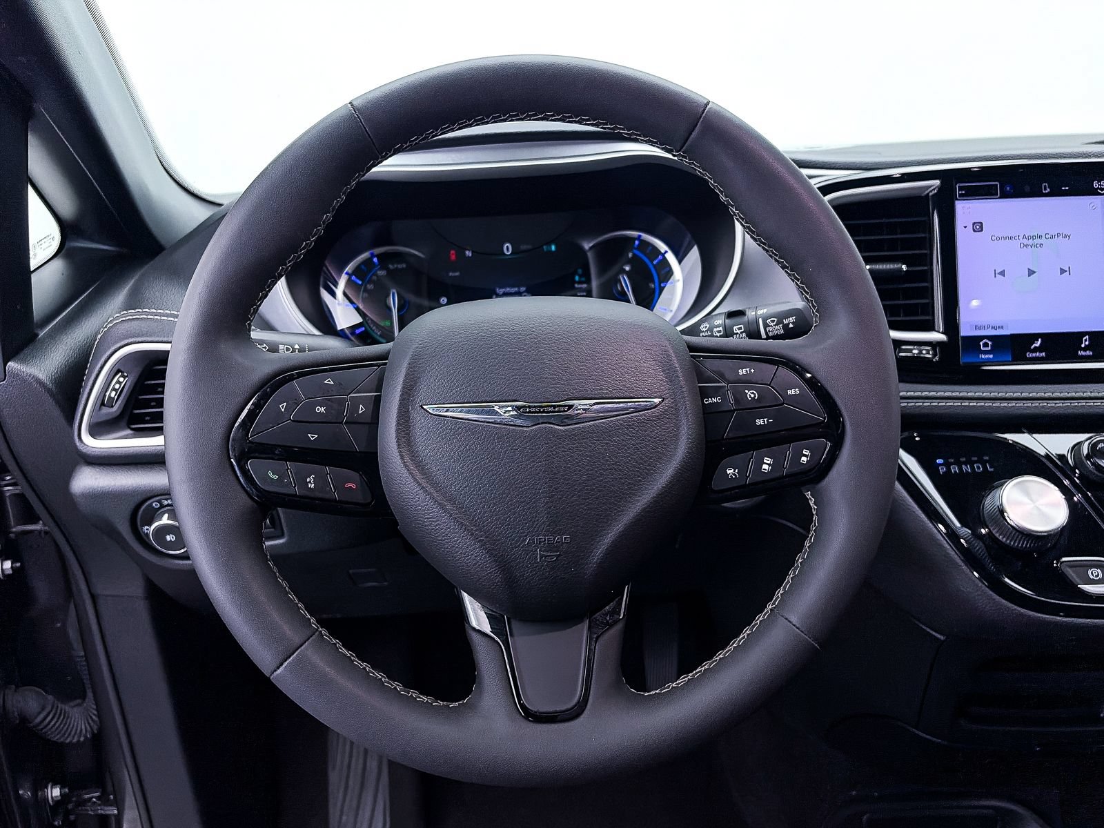 Used 2022 Chrysler Pacifica Touring-L w/ S Appearance Package FWD image 29