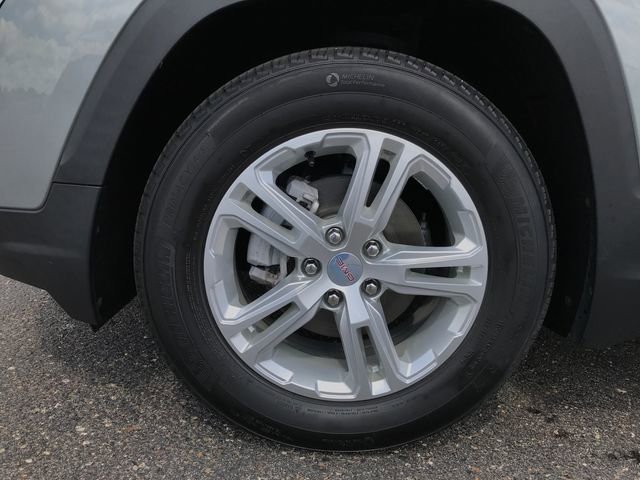 Used 2023 GMC Terrain SLE w/ Driver Convenience Package FWD image 23
