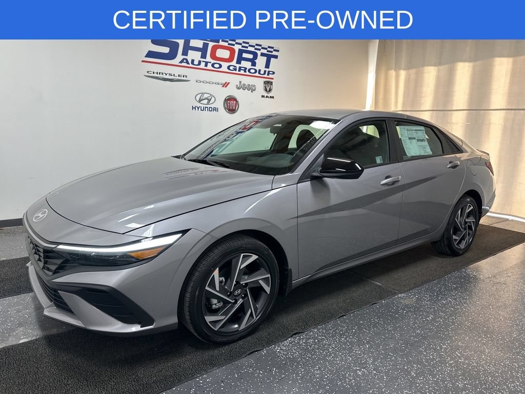 Used 2025 Hyundai Elantra SEL FWD video 1