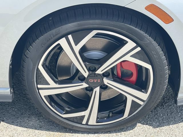 New 2026 Volkswagen GTI SE FWD image 30