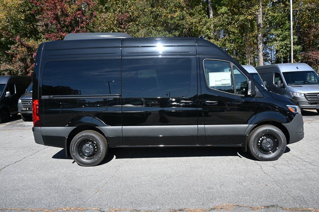 Used 2025 Mercedes-Benz Sprinter 2500 image 22
