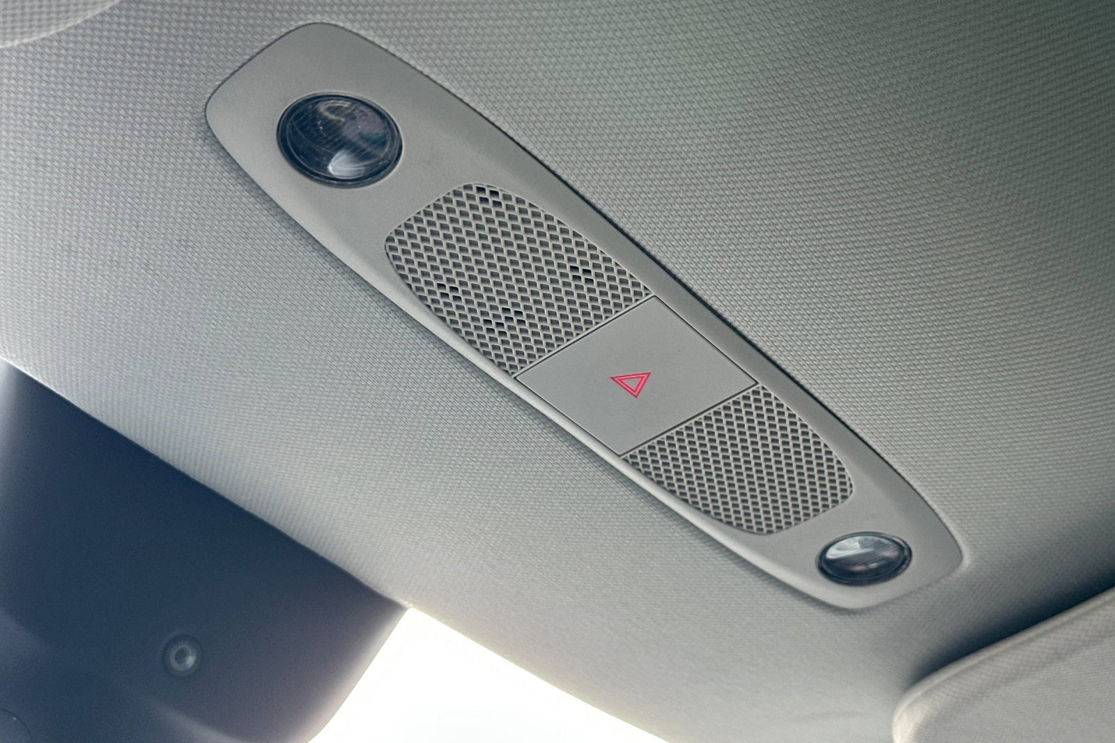 Used 2022 Tesla Model Y Long Range image 23