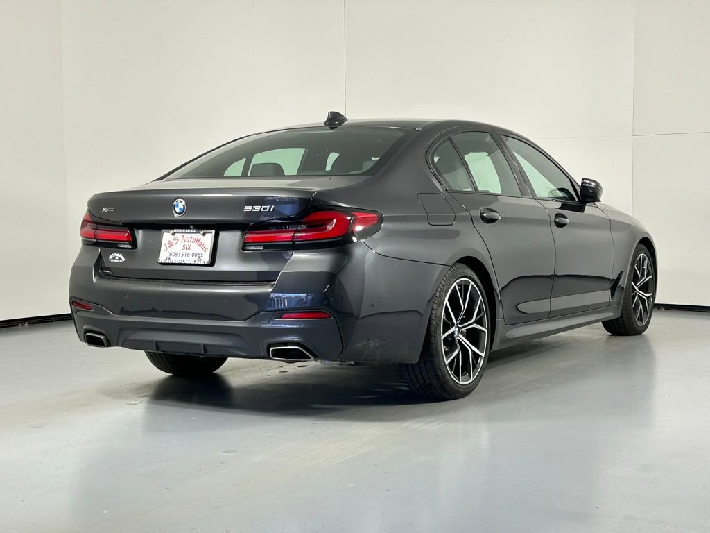 Used 2023 BMW 530i xDrive w/ M Sport Package image 7