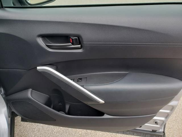 Used 2025 Toyota Corolla Cross AWD Hybrid image 18