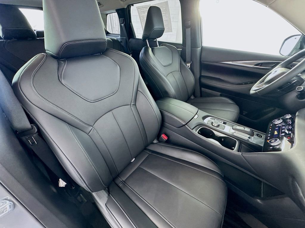 Certified 2026 INFINITI QX60 Luxe w/ Cargo Package image 31