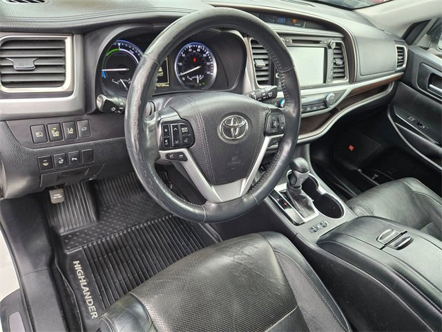 Used 2016 Toyota Highlander Limited Platinum image 10