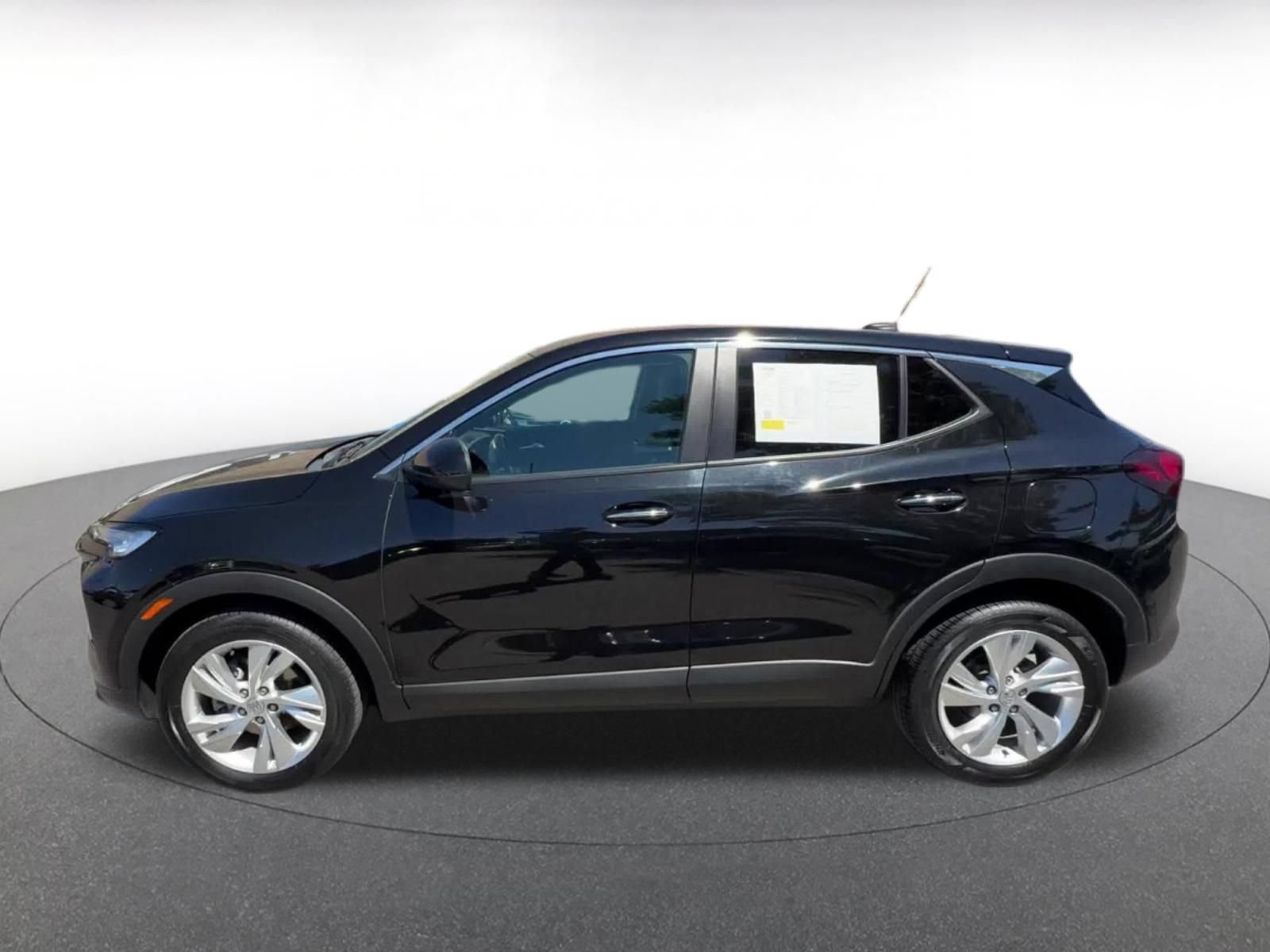 Used 2025 Buick Encore GX Preferred FWD image 9