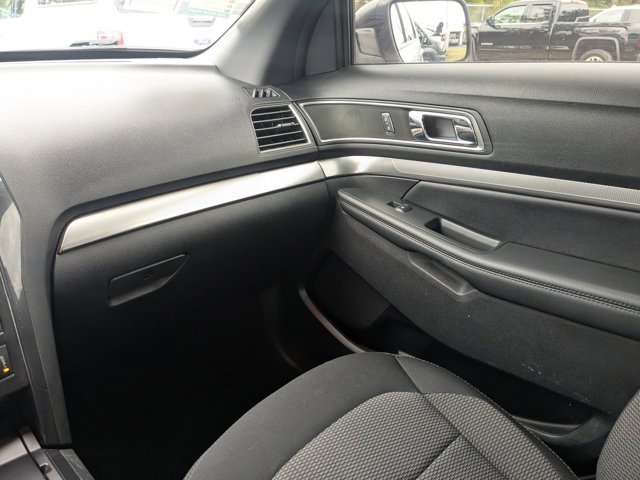 Used 2019 Ford Explorer XLT w/ Equipment Group 201A image 15