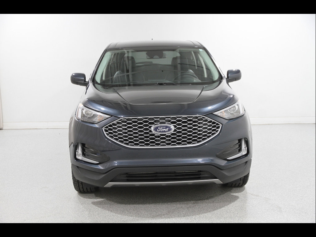 Used 2023 Ford Edge SEL w/ Convenience Package AWD/4WD image 2