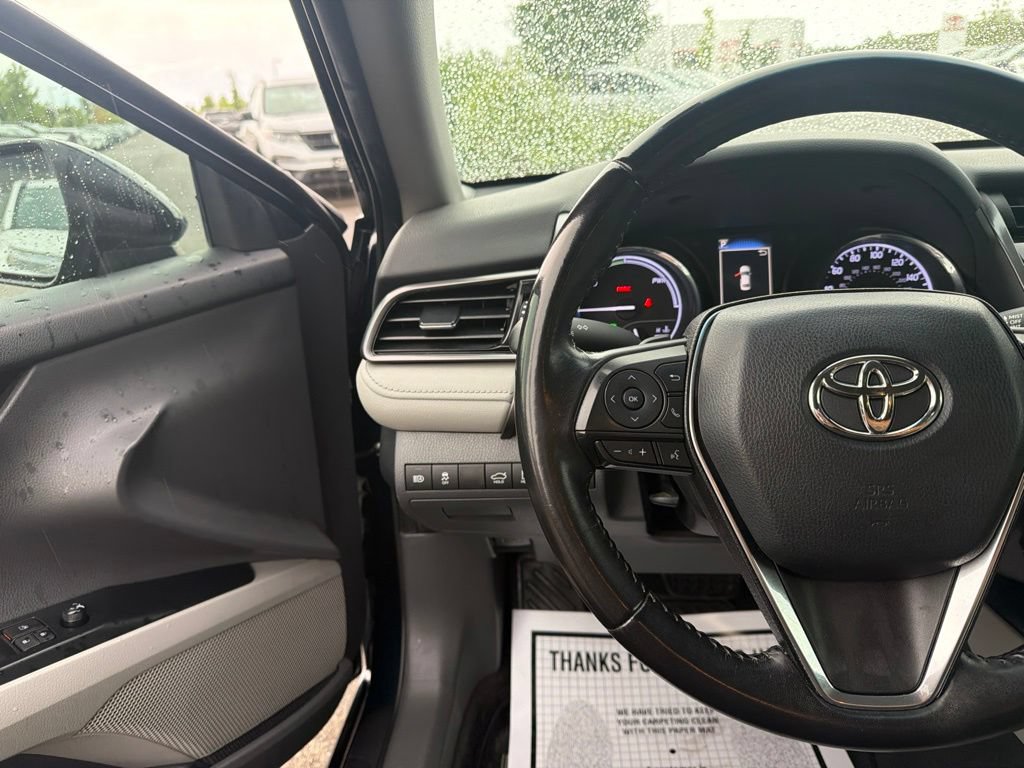 Used 2019 Toyota Camry SE FWD image 26