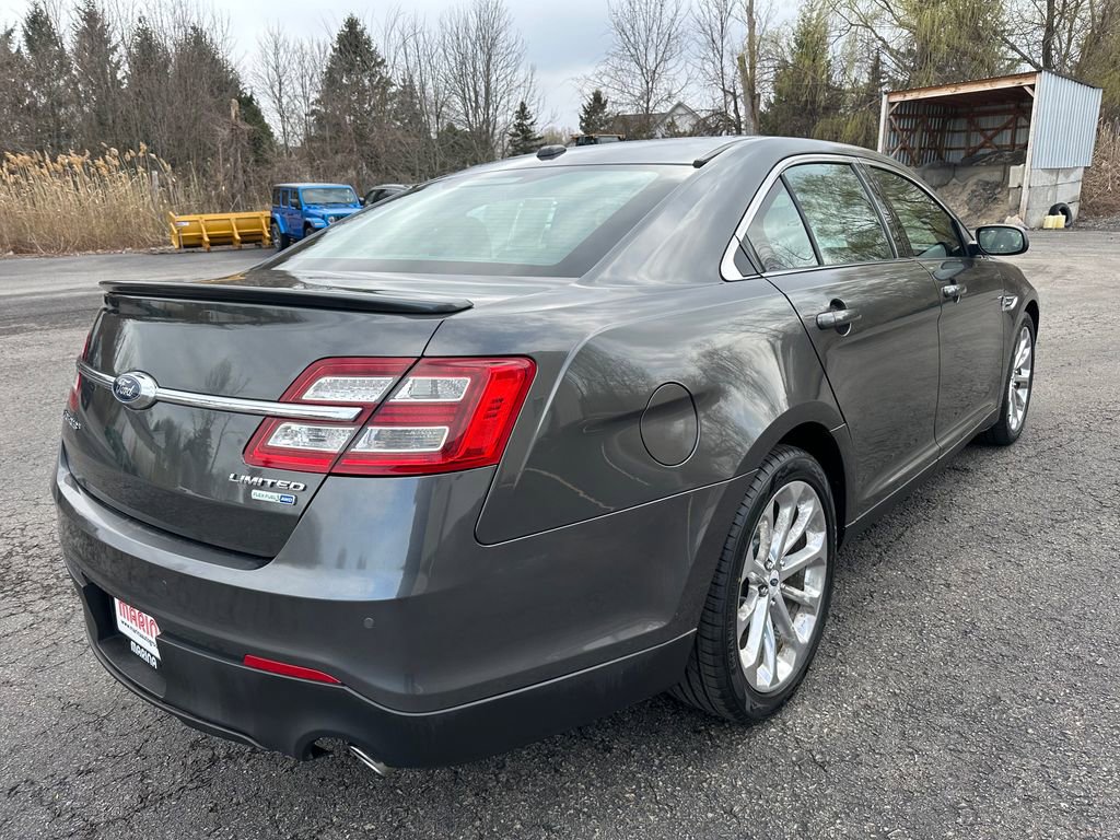 Used 2016 Ford Taurus Limited w/ Equipment Group 301A AWD/4WD image 15