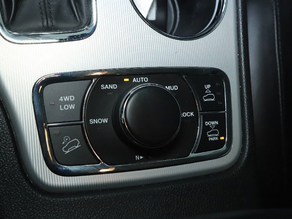 Used 2018 Jeep Grand Cherokee Summit image 29