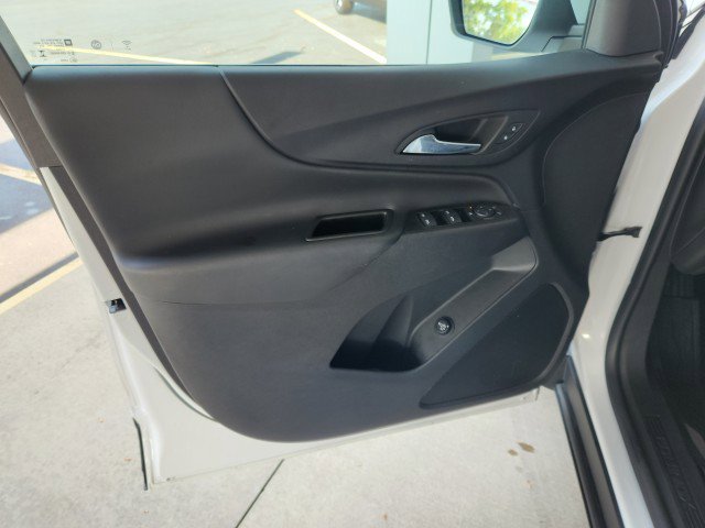 Used 2024 Chevrolet Equinox LT image 23