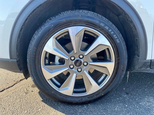 Used 2024 Ford Escape Platinum AWD/4WD image 22