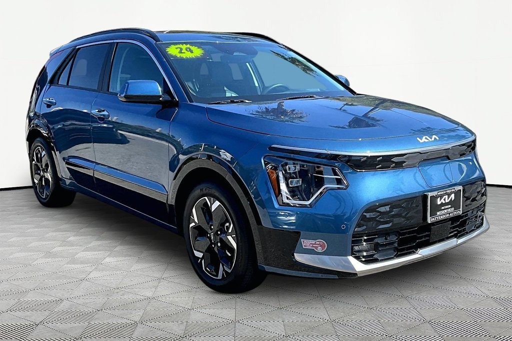 Certified 2024 Kia Niro Wave FWD image 5