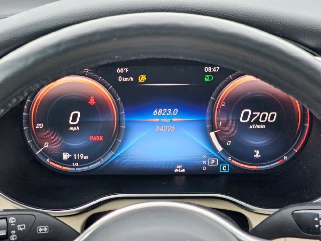 Certified 2021 Mercedes-Benz GLC 300 4MATIC image 33