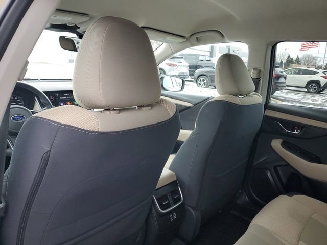 Used 2023 Subaru Outback Premium image 11