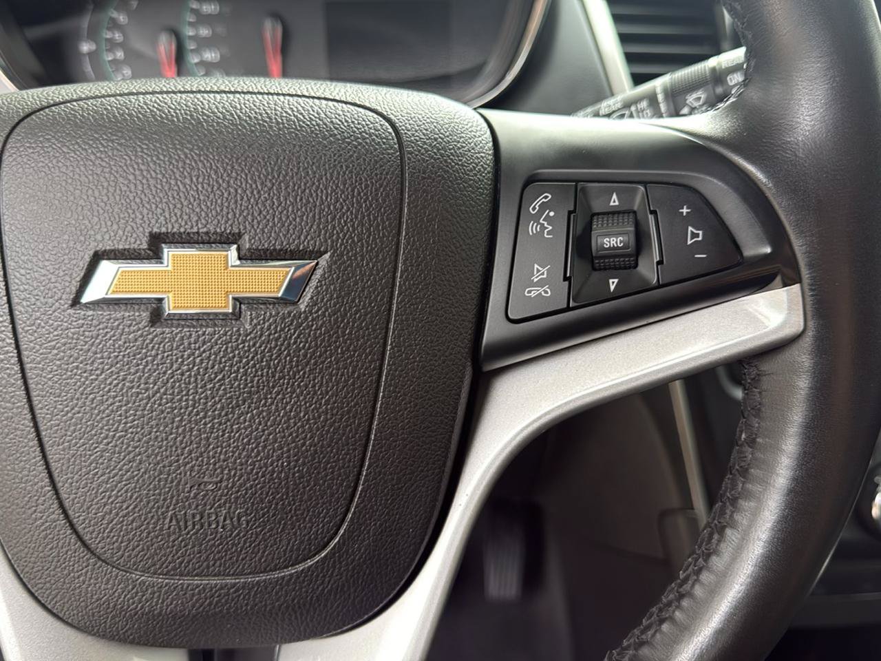 Used 2019 Chevrolet Trax LT w/ LT Convenience Package AWD/4WD image 19