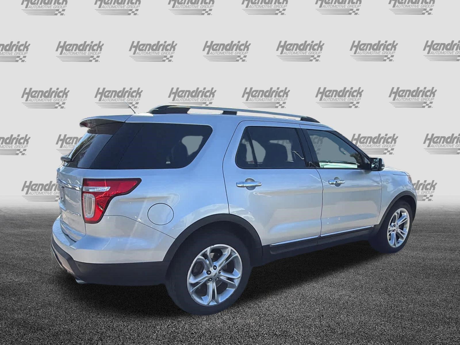 Used 2015 Ford Explorer Limited w/ Equipment Group 301A image 11