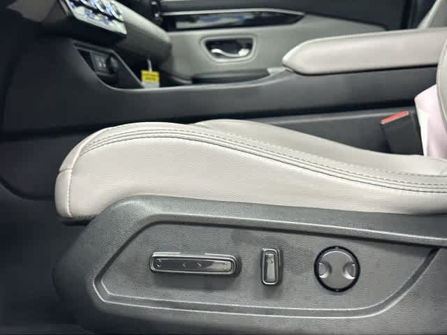 Certified 2025 Honda Pilot Touring image 27
