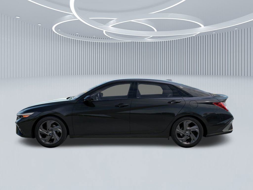 New 2026 Hyundai Elantra Sport FWD image 3