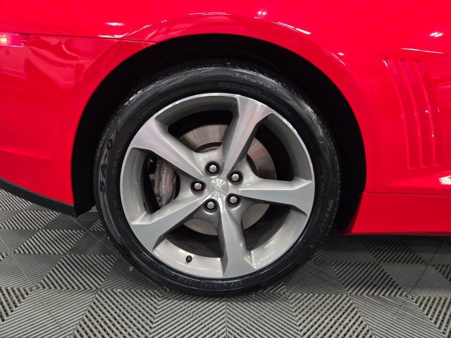 Used 2015 Chevrolet Camaro SS w/ Commemorative Special Edition RWD image 68