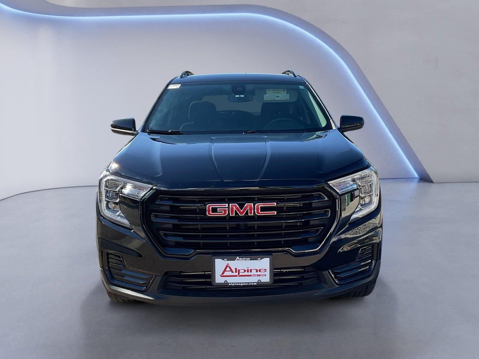 Used 2024 GMC Terrain SLE w/ Elevation Edition AWD/4WD image 8