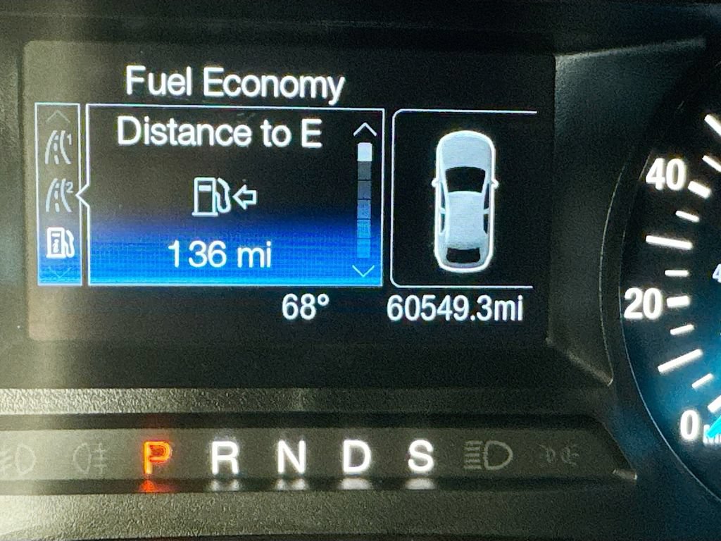 Used 2020 Ford Edge SE FWD image 19