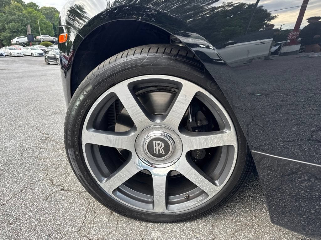 Used 2017 Rolls-Royce Wraith RWD image 9