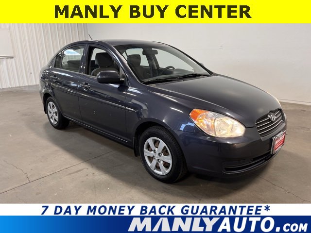 Used 2011 Hyundai Accent GLS image 1