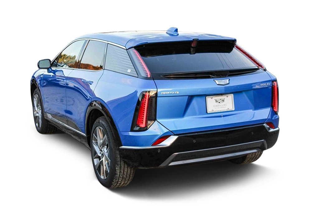 New 2026 Cadillac Optiq Luxury 2 image 4