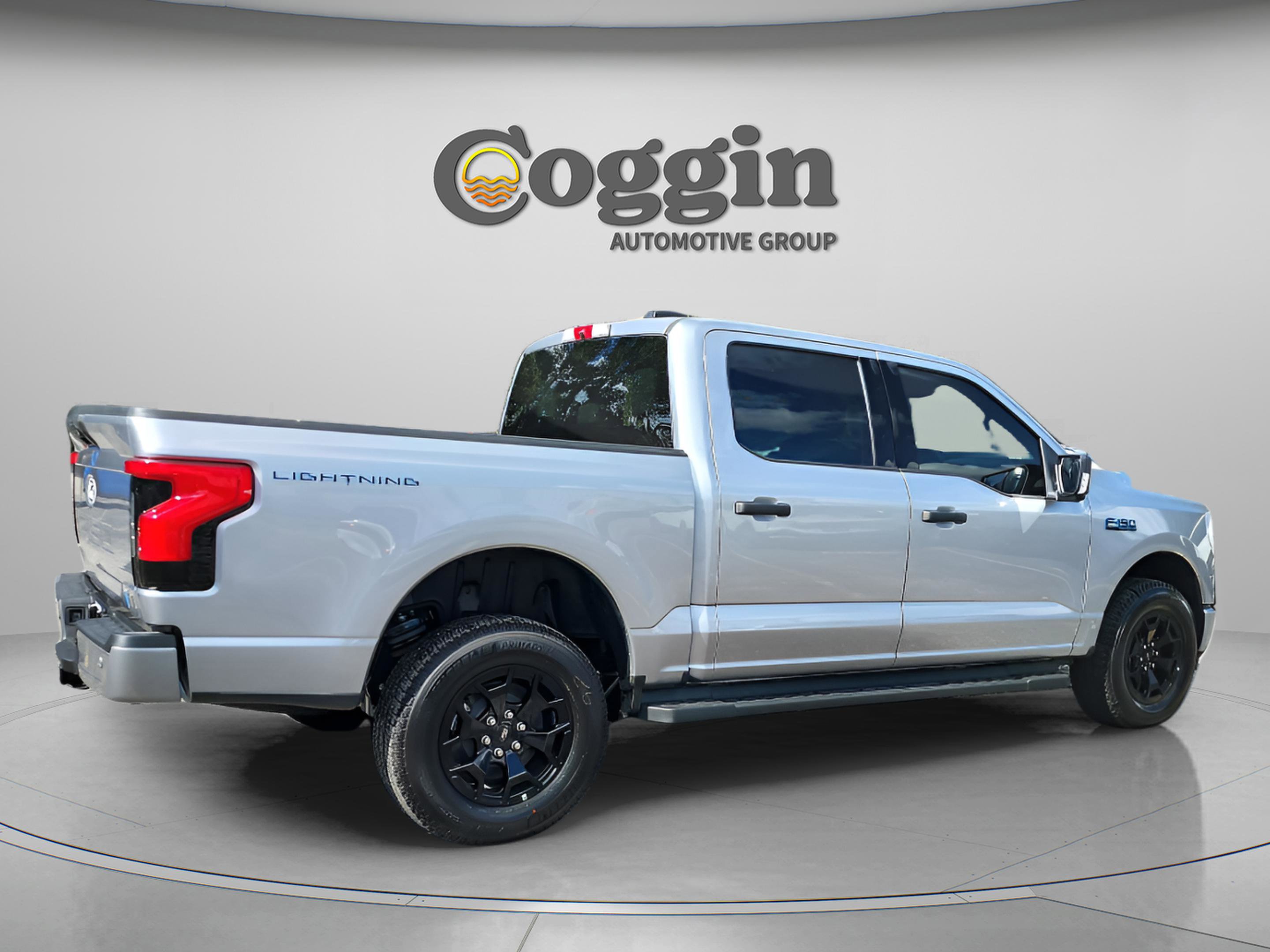 New 2025 Ford F150 Lightning XLT image 5