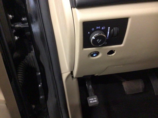 Used 2020 Jeep Grand Cherokee Laredo AWD/4WD image 19