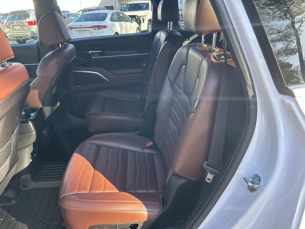 Used 2023 Kia Telluride SX Prestige image 16