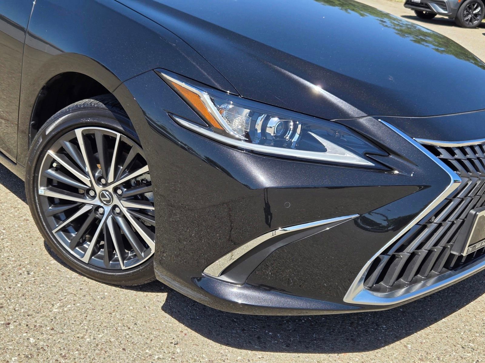 Used 2024 Lexus ES 250 w/ Premium Package AWD/4WD image 9