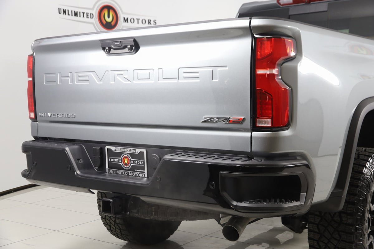 Used 2025 Chevrolet Silverado 2500 ZR2 AWD/4WD image 44