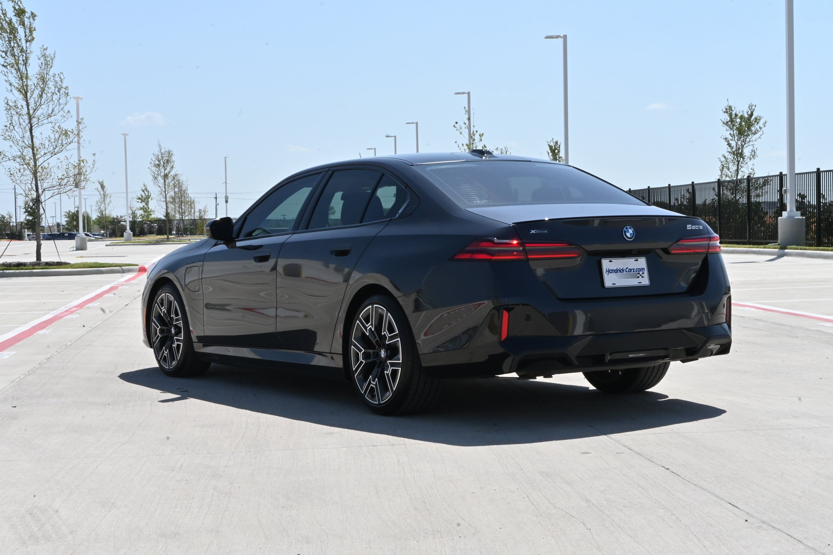 Used 2026 BMW 550e xDrive AWD/4WD image 7