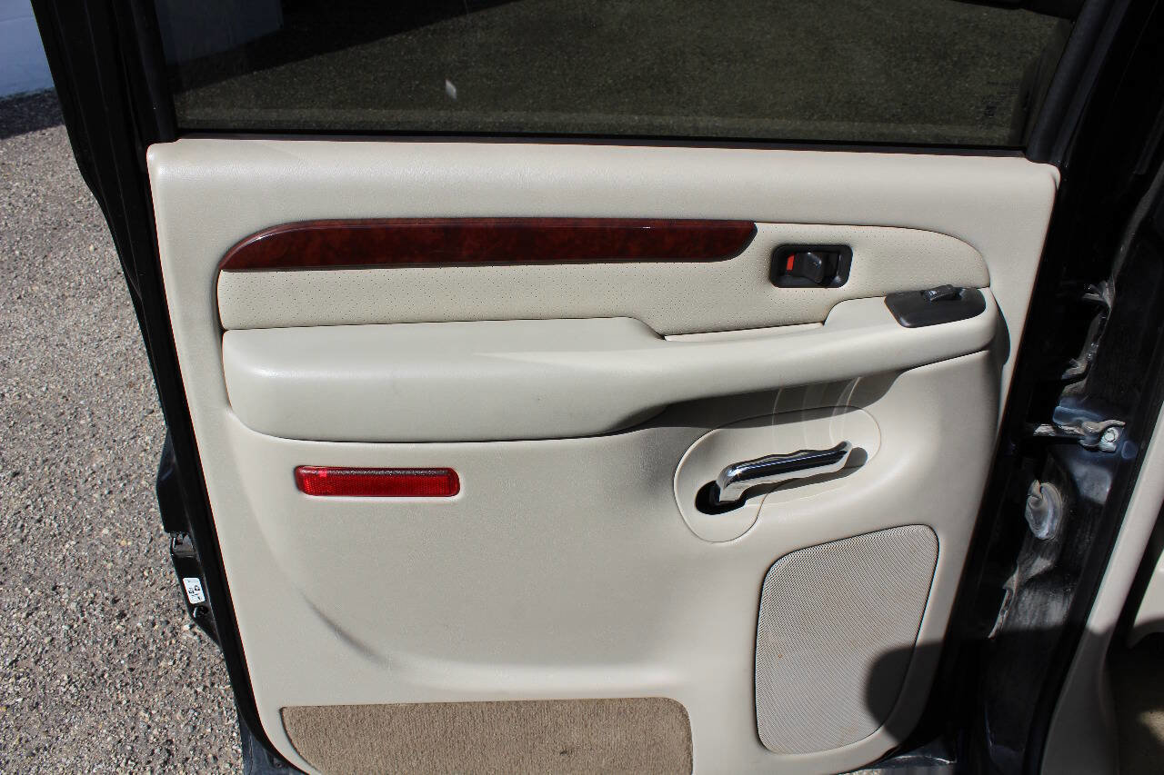 Used 2006 Cadillac Escalade ESV AWD image 20