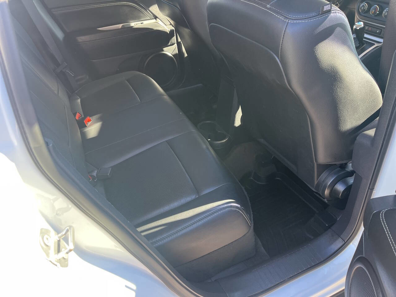 Used 2016 Jeep Compass High Altitude image 33