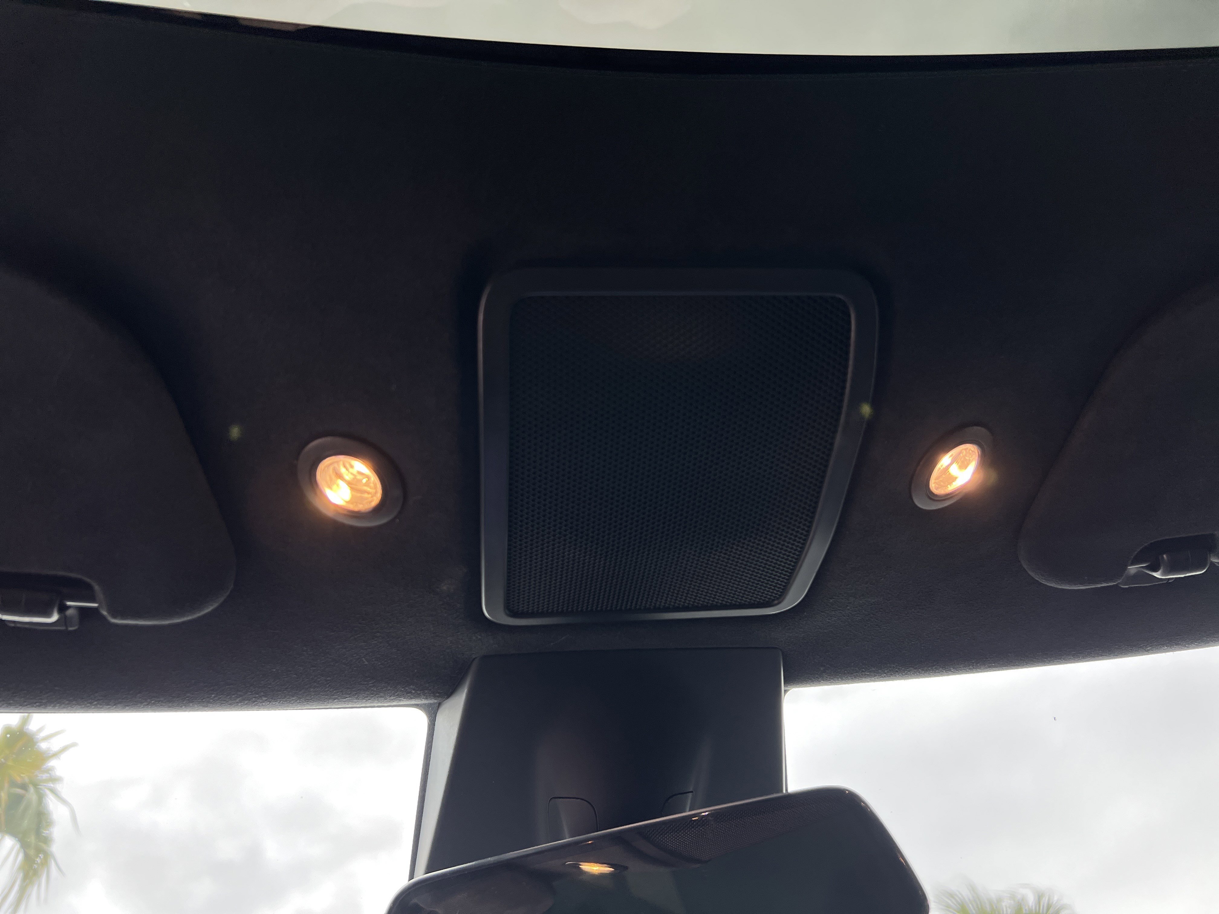 Used 2020 Tesla Model S Long Range Plus image 38