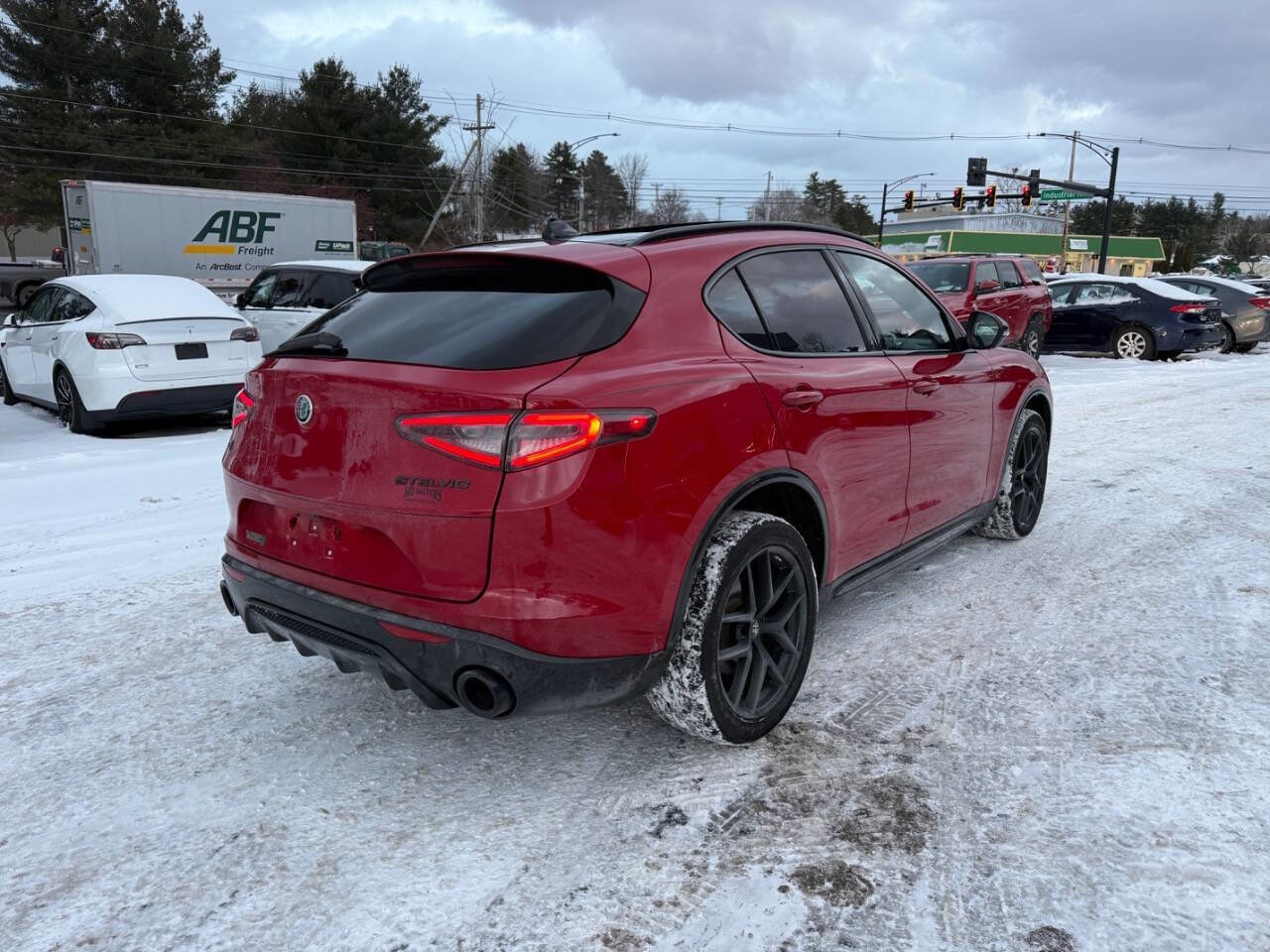 Used 2021 Alfa Romeo Stelvio Ti Sport AWD/4WD image 8