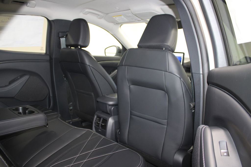 New 2025 Ford Mustang Mach-E Select image 28