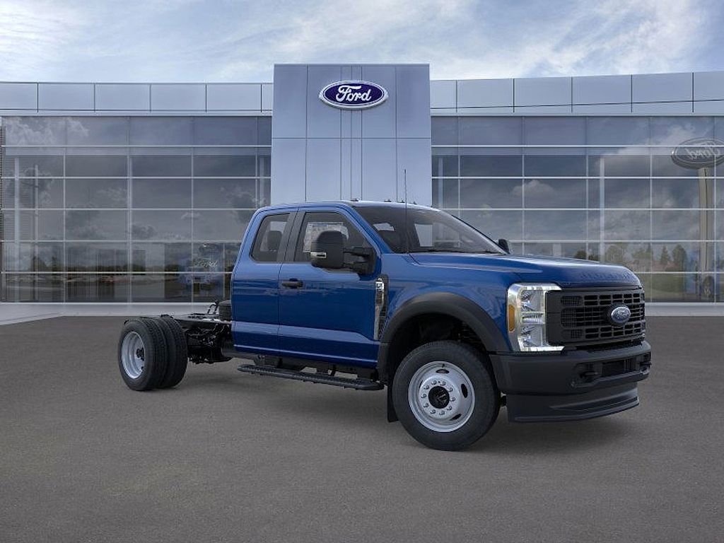 New 2026 Ford F550 4x4 Supercab Super Duty image 7