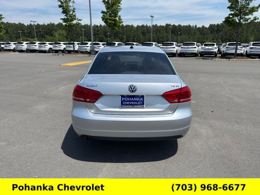 Used 2014 Volkswagen Passat 1.8T SE FWD image 6