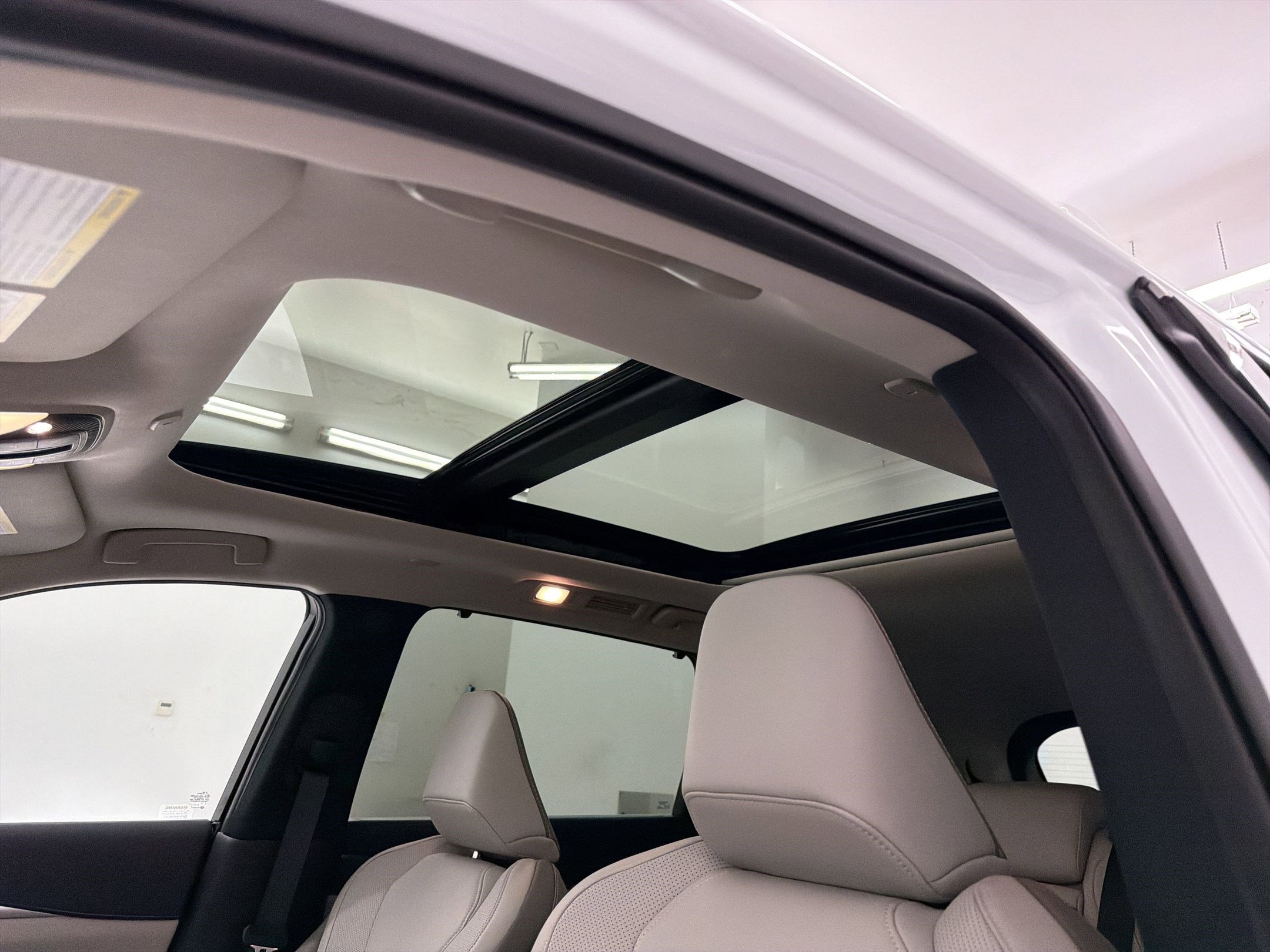 Used 2026 INFINITI QX60 Luxe w/ Cargo Package FWD image 15