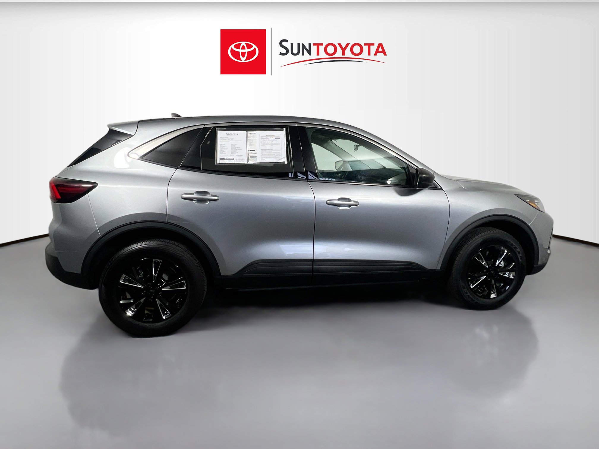 Used 2024 Ford Escape Active image 2