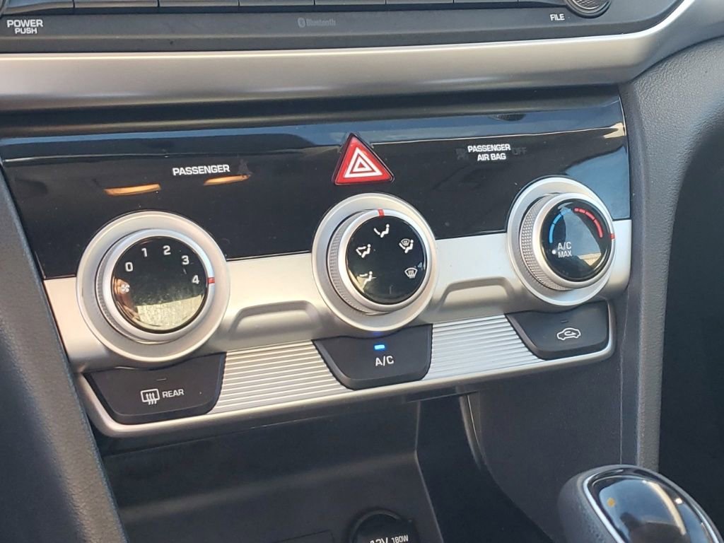 Used 2019 Hyundai Elantra SE w/ Cargo Package image 21