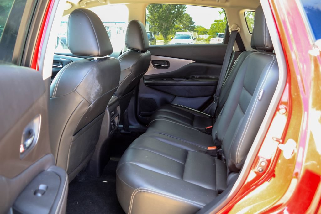 Used 2024 Nissan Murano SV FWD image 9